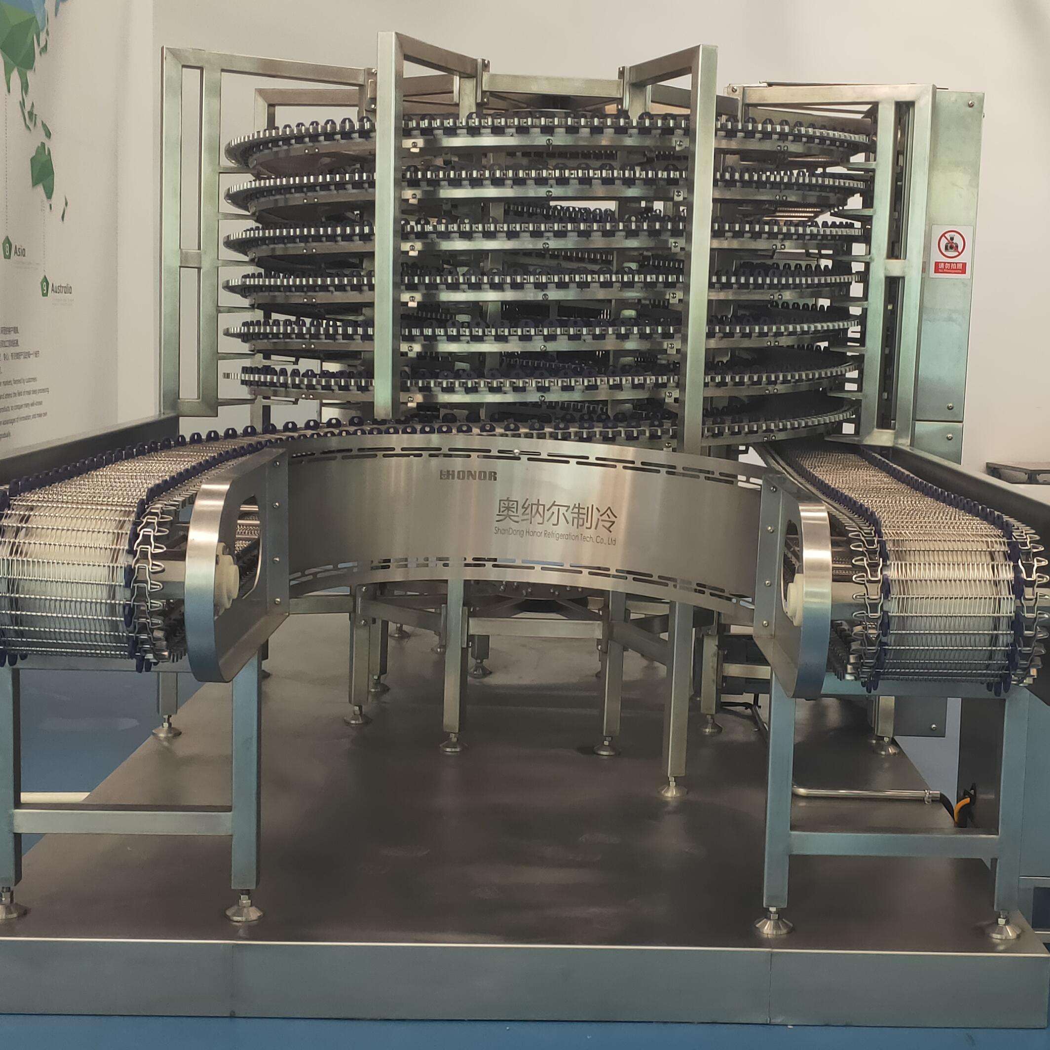 Large capacity spiral freezer
